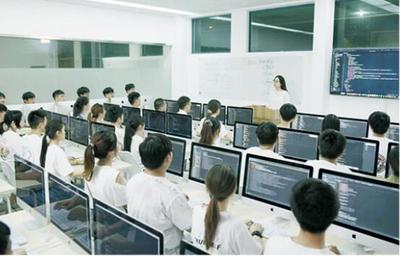 軟件工程技術(shù)（本科）視角下的企業(yè)管理咨詢 融合、價(jià)值與路徑